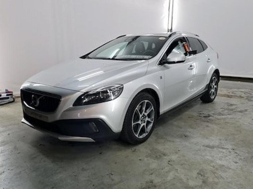 Volvo V40 CROSS COUNTRY D2 120 Ocean Race Edition - 5P