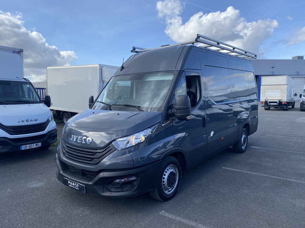 IVECO Daily 35S Fg 35S14A8 V12 Hi-Matic