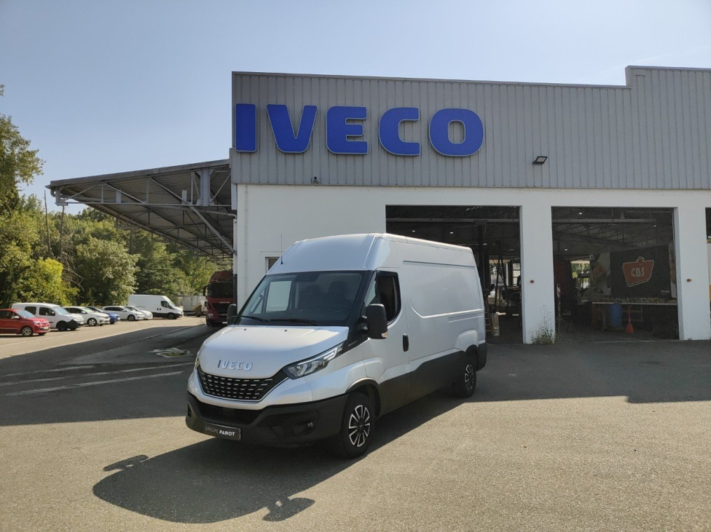 IVECO Daily 35S Fg 35S18H V12 Hi-Matic