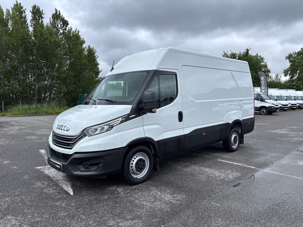 IVECO Daily 35S Fg 35S18H 3.0 V12 Hi-Matic