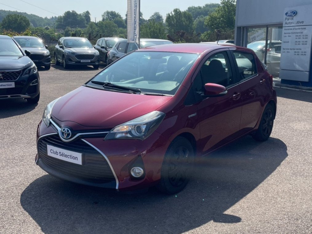 Toyota Yaris HSD 100h Business 5p