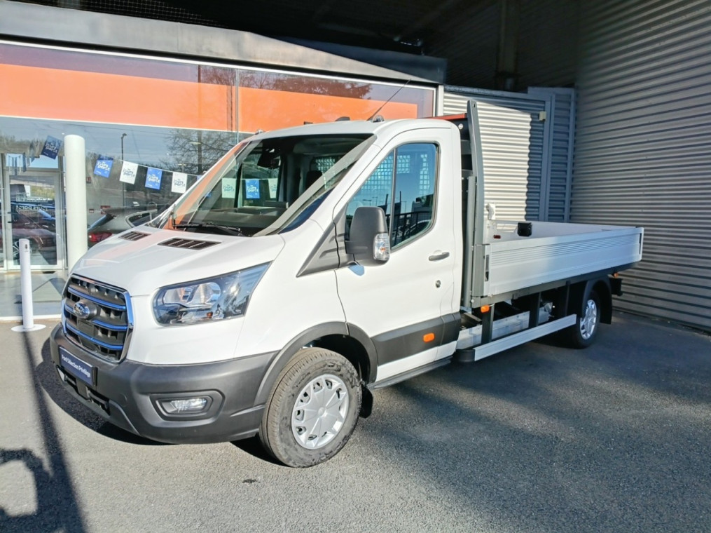 Ford Transit 2T CCb PE 350 L3H1 135 kW Batterie 75/68 kWh Trend Business