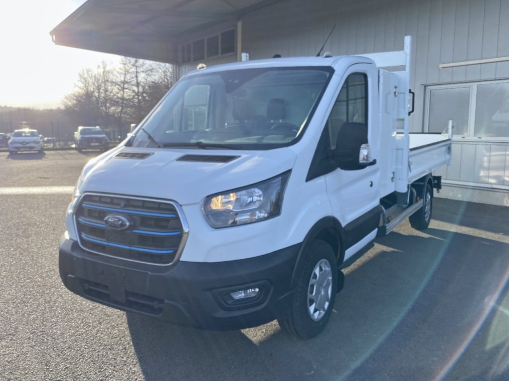 Ford Transit 2T CCb PE 350 L3H1 198 kW Batterie 75/68 kWh Trend Business