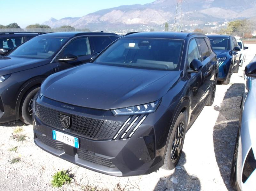 Peugeot 5008 Nouveau Hybrid 145 ch e-DCS6 GT
