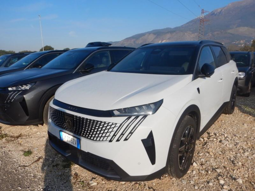 Peugeot 5008 Nouveau Hybrid 145 ch e-DCS6 GT