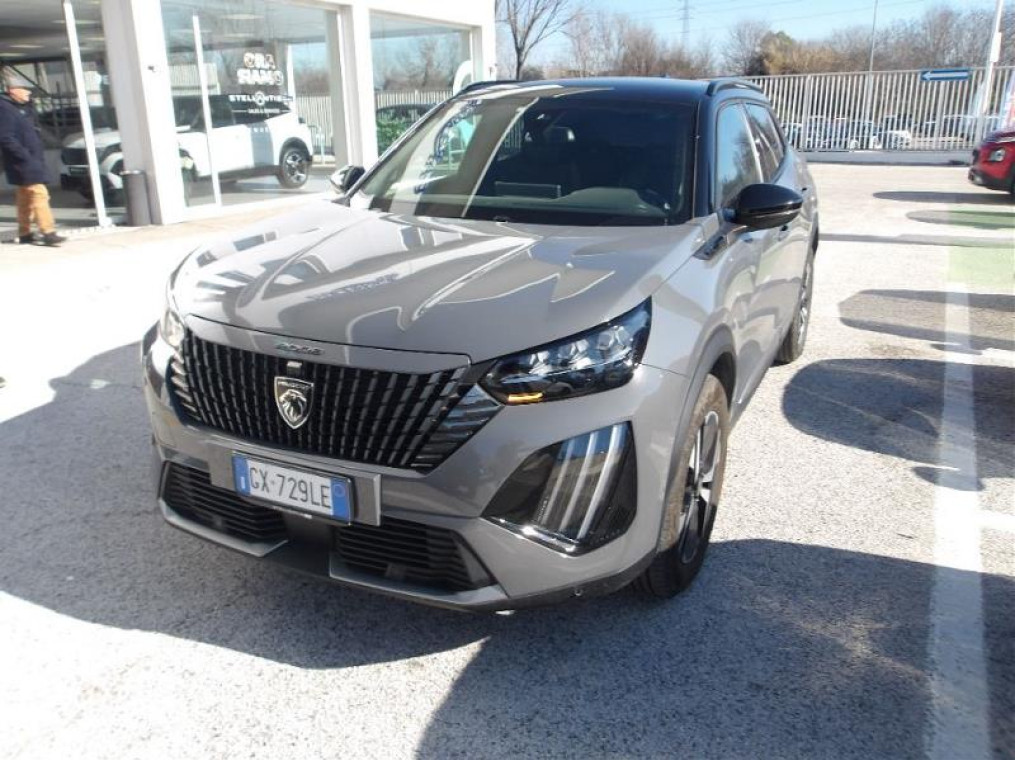 Peugeot 2008 Nouveau Hybrid 136 e-DCS6 GT