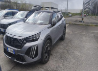 Peugeot 2008 Nouveau Hybrid 145 e-DCS6 GT