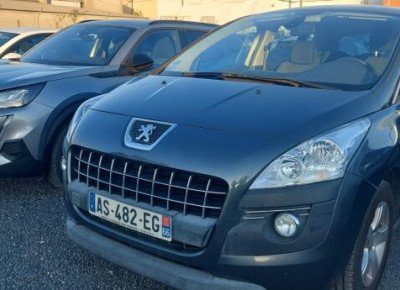 Peugeot 3008 1.6 HDi 16V 110ch FAP Confort Pack