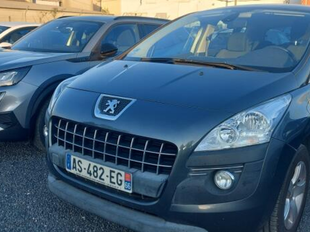 Peugeot 3008 1.6 HDi 16V 110ch FAP Confort Pack
