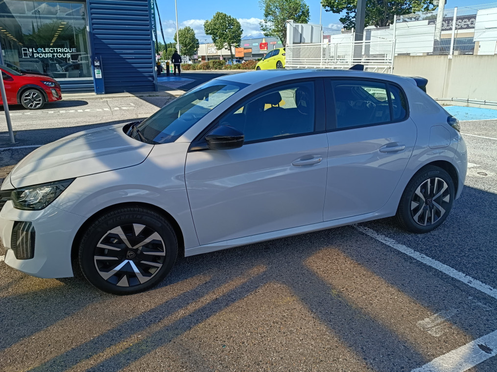 Peugeot 208 Nouvelle Hybrid 110 ch e-DCS6 Style