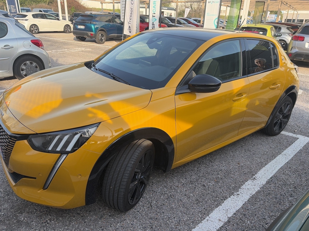 Peugeot 208 ELECTRIQUE 50 kWh 136ch GT