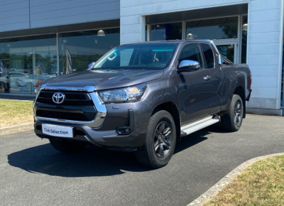 Toyota Hilux 2.8 D-4D 204ch X-Tra Cabine Légende 4WD BVA RC23
