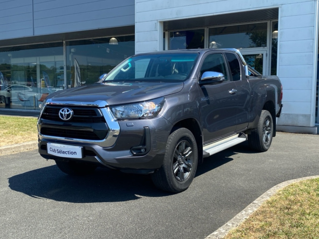 Toyota Hilux 2.8 D-4D 204ch X-Tra Cabine Légende 4WD BVA RC23