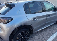 Peugeot 208 PureTech 100 S&S EAT8 GT Pack