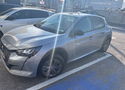 Peugeot 208 ELECTRIQUE 50 kWh 136ch Allure Pack