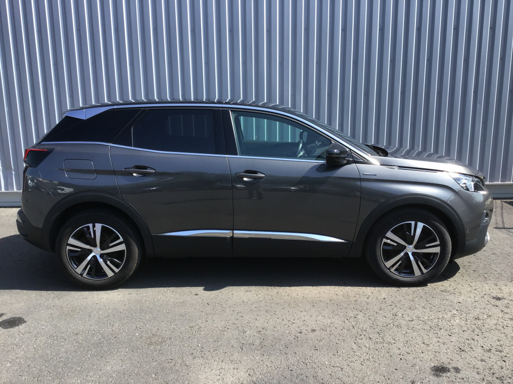 【Ki】 Peugeot 3008 Hybrid4 300 e-EAT8 - Voitures
