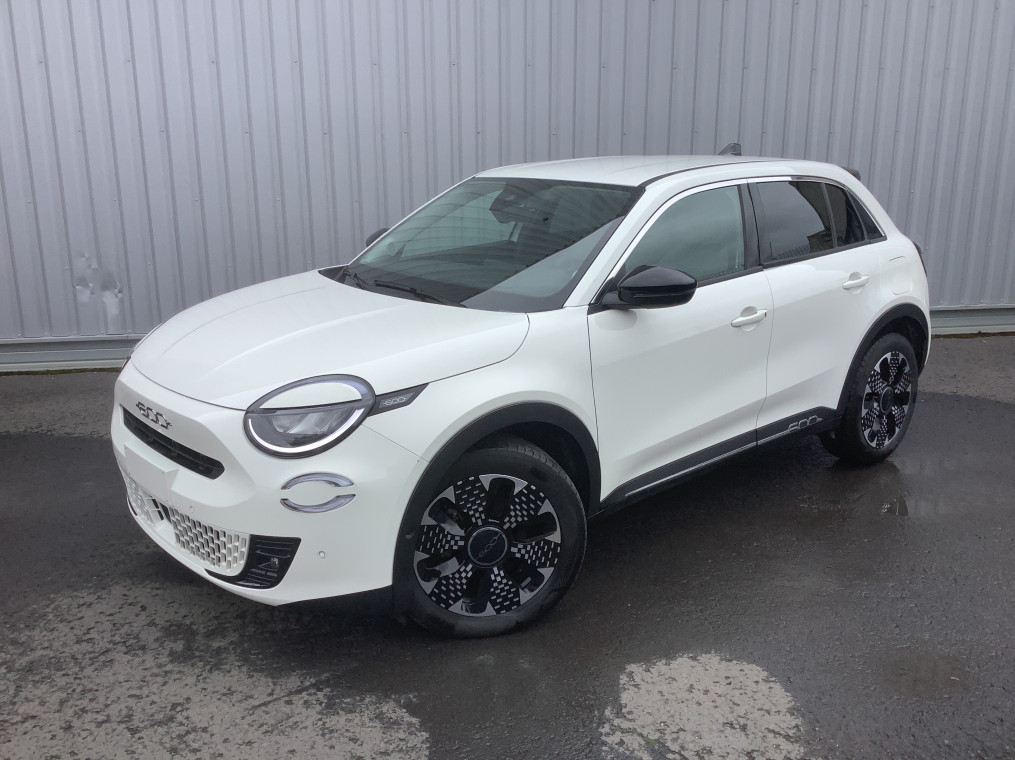 Fiat 600 Nouvelle T-Gen 3 1.2 Hybrid 110ch eDCT6 La Prima