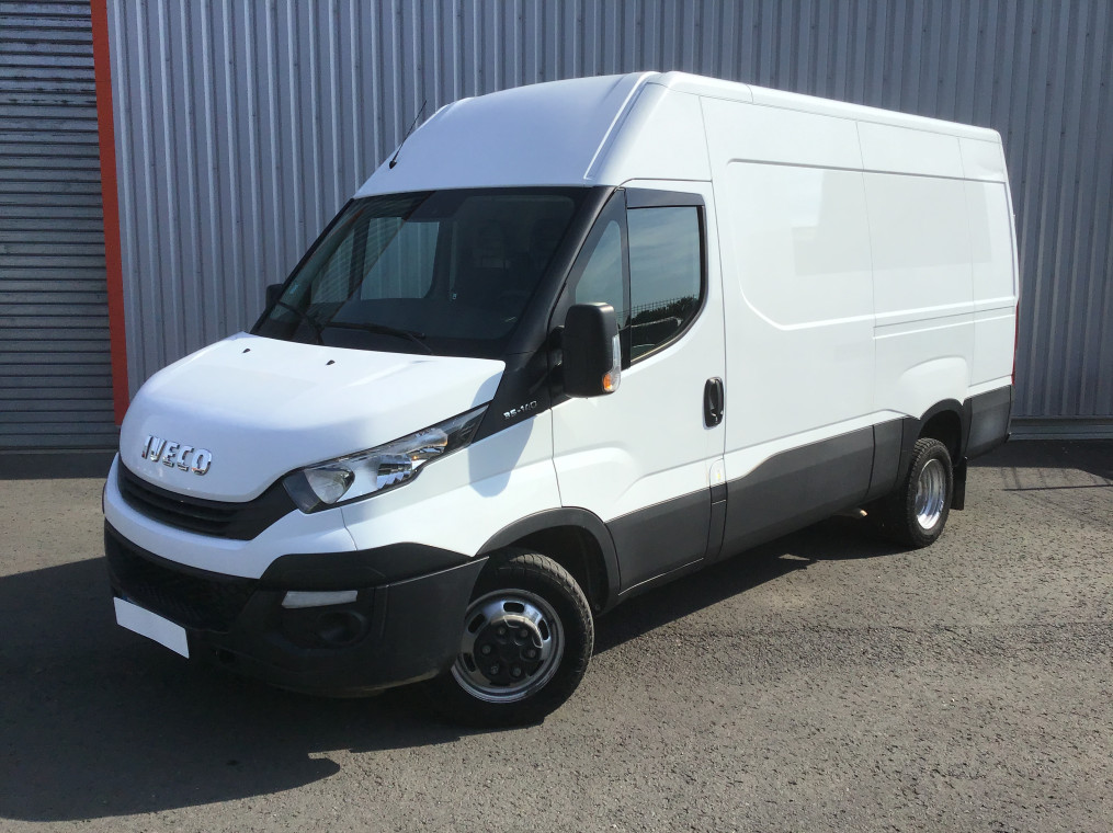 IVECO DAILY FOURGON FGN 35 C 14 V12 H2 QUAD-TOR BVM6