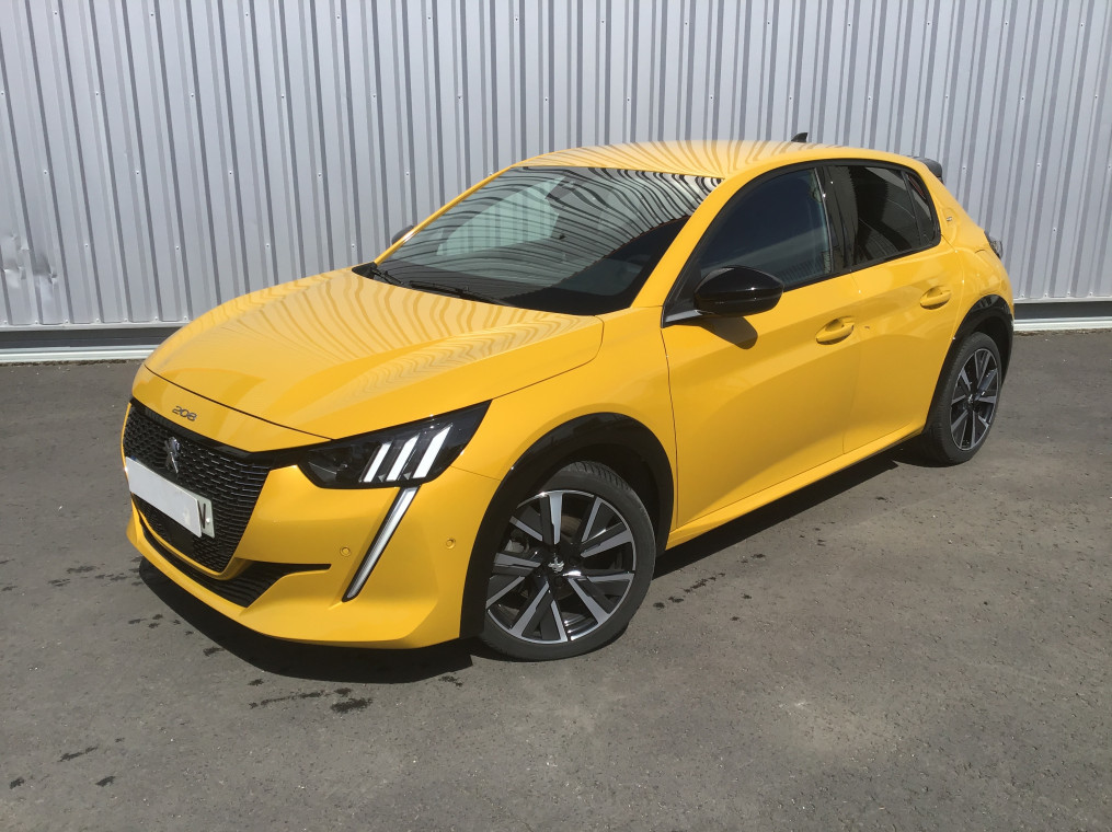 Peugeot 208 PureTech 100 S&S EAT8 GT